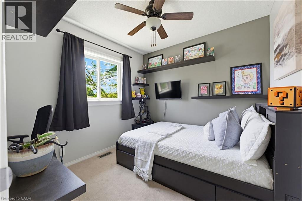 219 INGLIS Street thumbnail 19