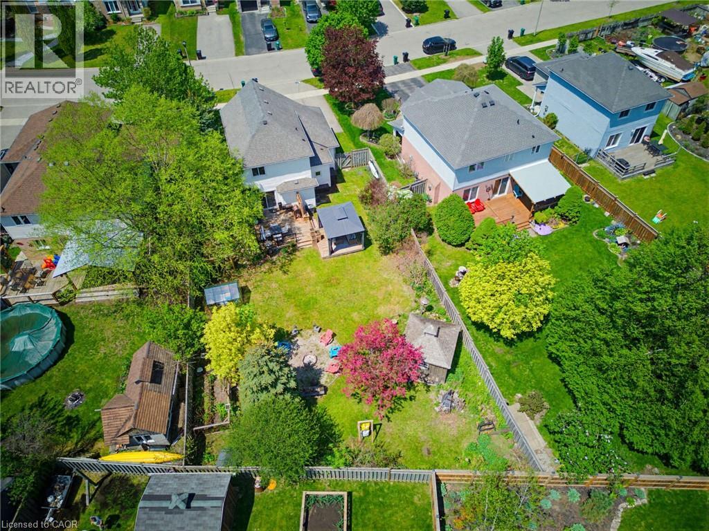 219 INGLIS Street thumbnail 35