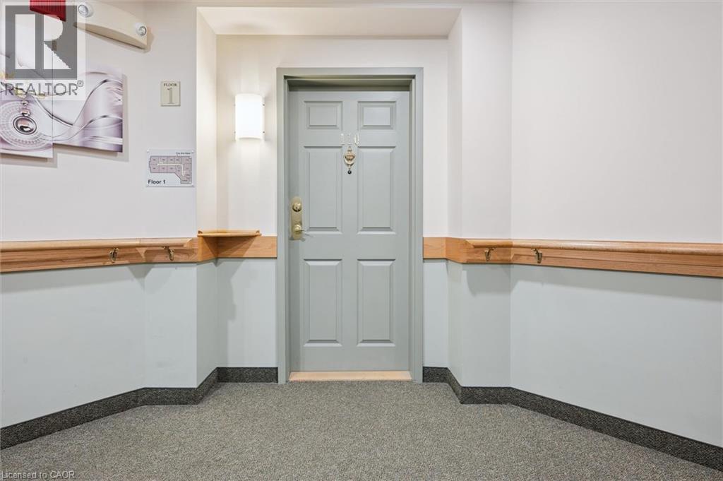 20 ST GEORGE Street Unit# 110 thumbnail 4