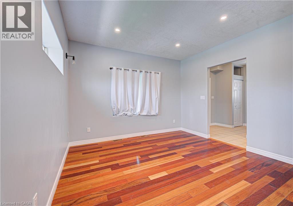 281 COURTLAND Avenue E thumbnail 11