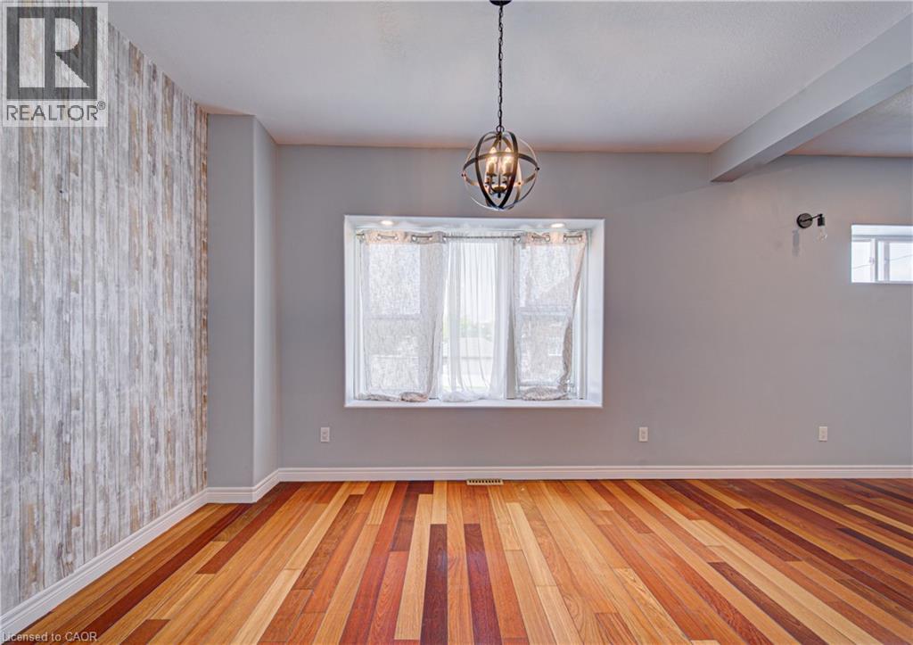 281 COURTLAND Avenue E thumbnail 12