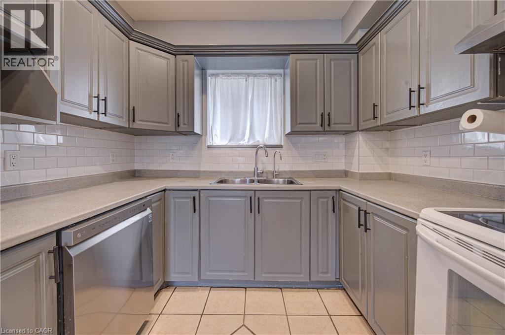 281 COURTLAND Avenue E thumbnail 18