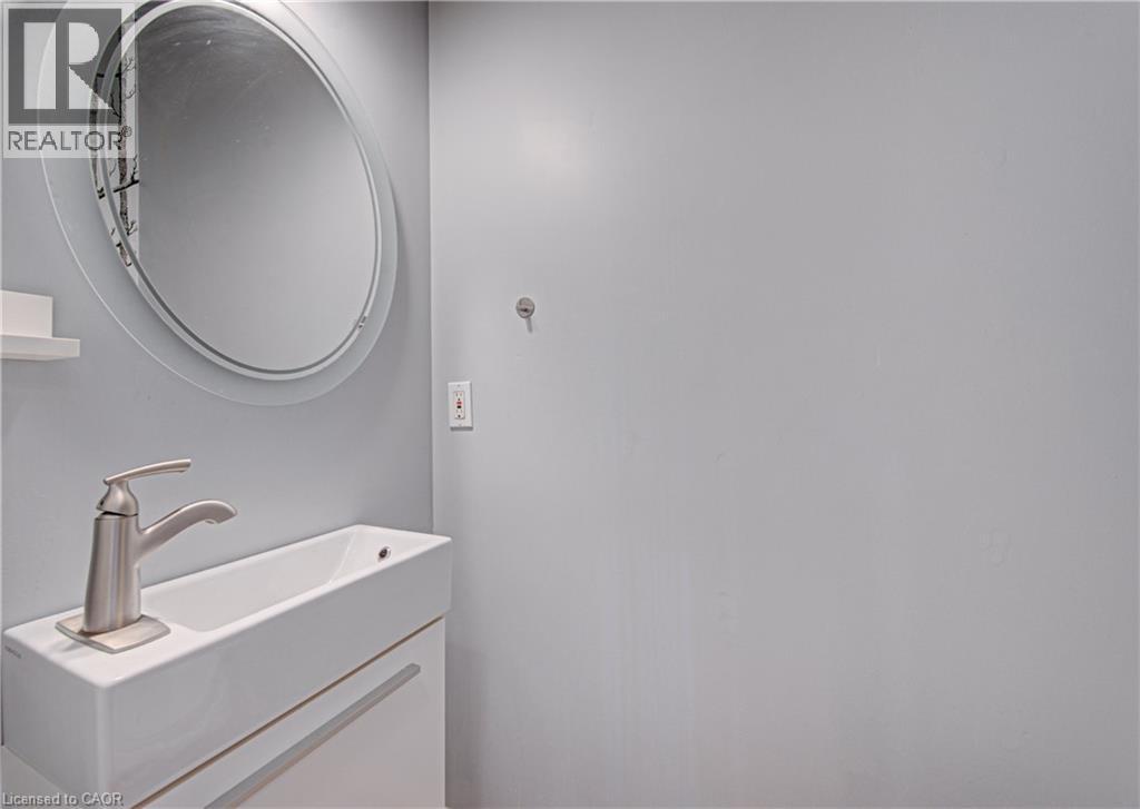 281 COURTLAND Avenue E thumbnail 20