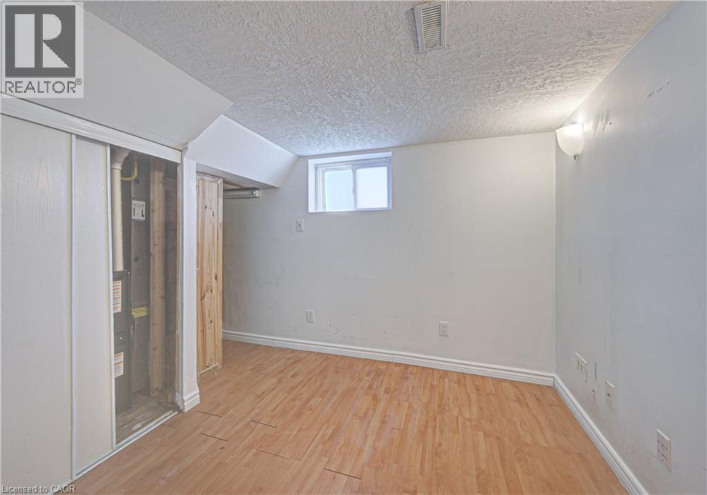 281 COURTLAND Avenue E thumbnail 35