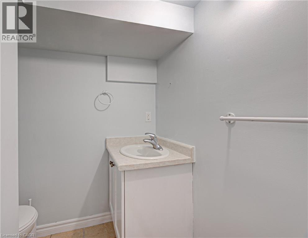 281 COURTLAND Avenue E thumbnail 37