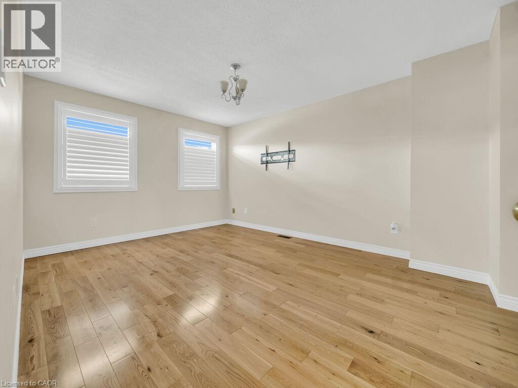 16 GLENNIE Court thumbnail 24