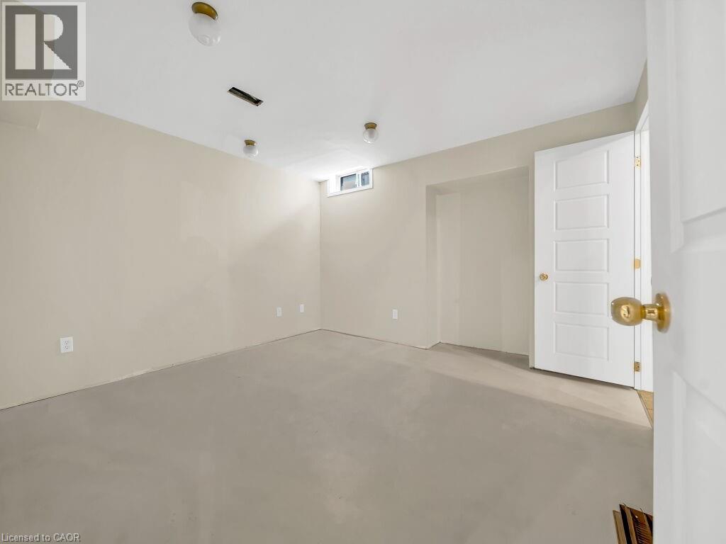 16 GLENNIE Court thumbnail 38