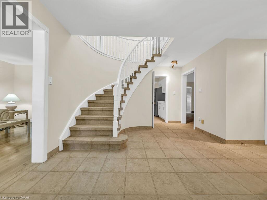 16 GLENNIE Court thumbnail 4