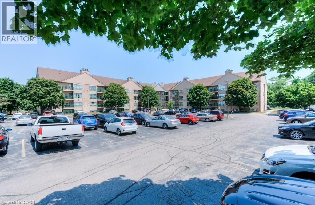 15 HOFSTETTER Avenue Unit# 221 thumbnail 4