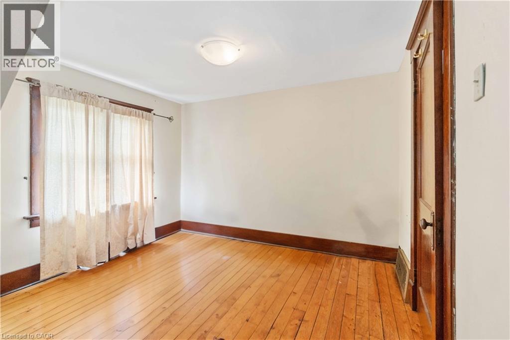 151 LOUISA Street thumbnail 13