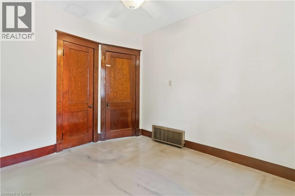 151 LOUISA Street thumbnail 14