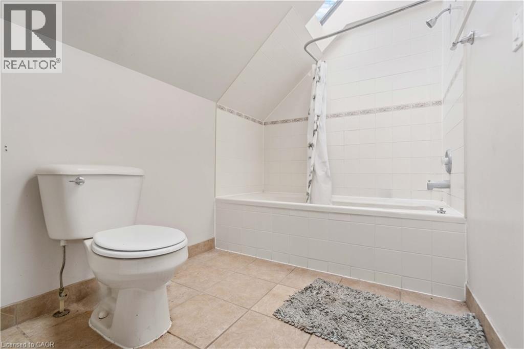 151 LOUISA Street thumbnail 15