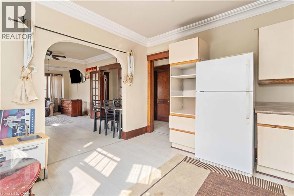 151 LOUISA Street thumbnail 19