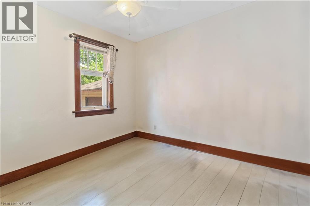 151 LOUISA Street thumbnail 24