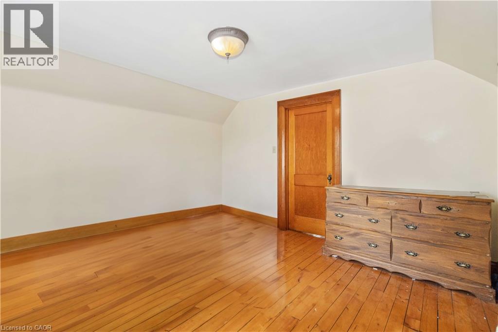 151 LOUISA Street thumbnail 28