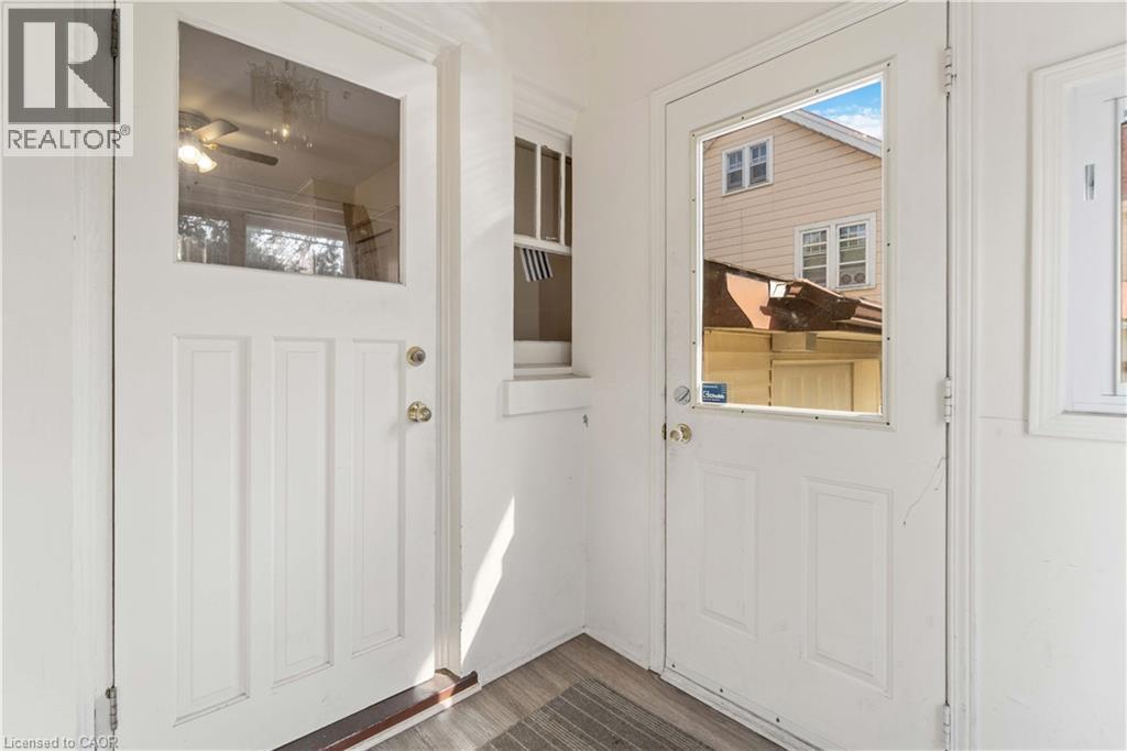 151 LOUISA Street thumbnail 4