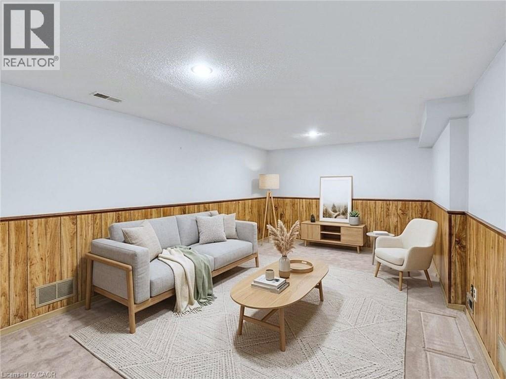 28 UNDERHILL Crescent Unit# 3 thumbnail 16