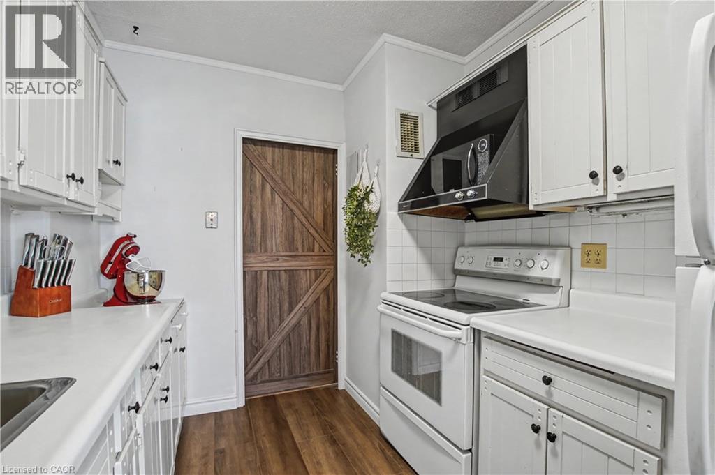 45 WESTMOUNT Road N Unit# 202 thumbnail 10