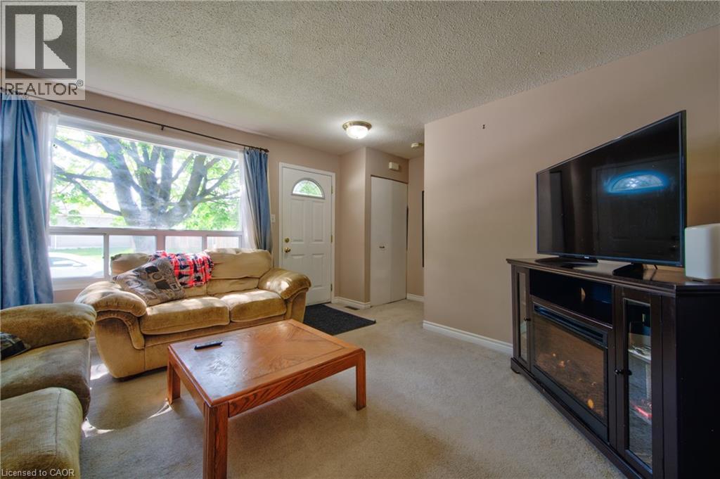57 CLEMENS Avenue thumbnail 8