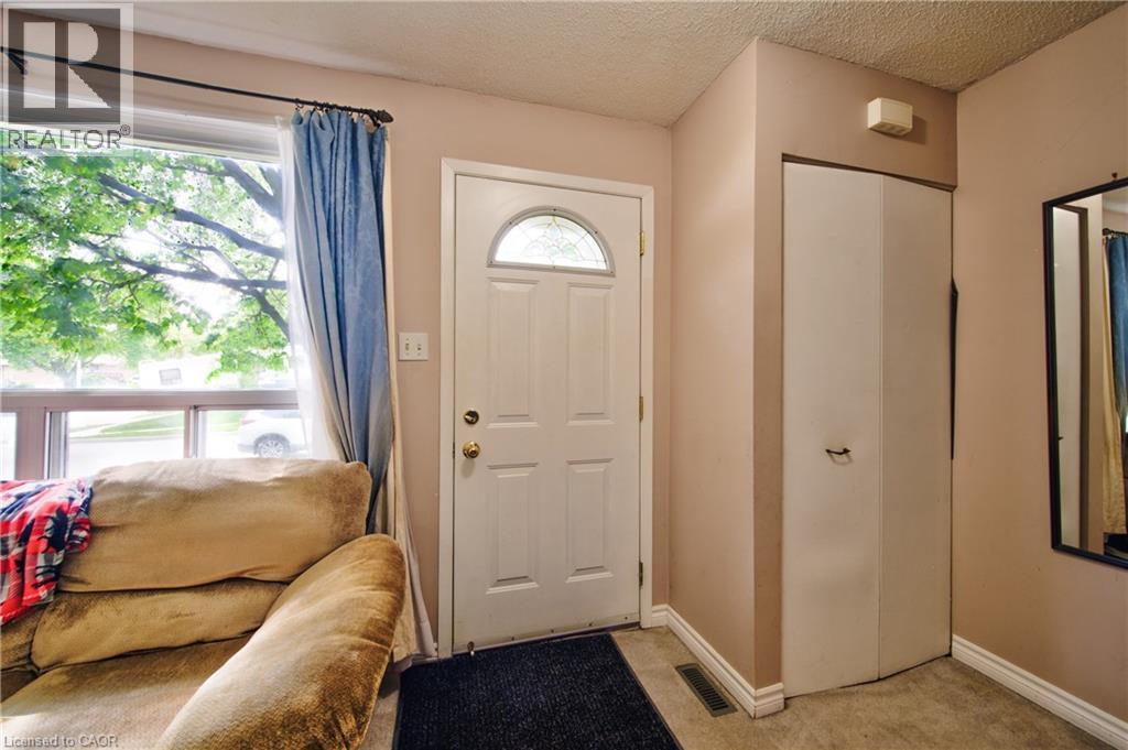 57 CLEMENS Avenue thumbnail 5