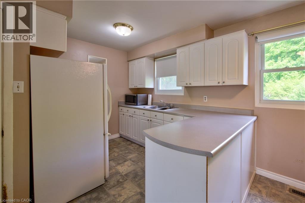 57 CLEMENS Avenue thumbnail 10