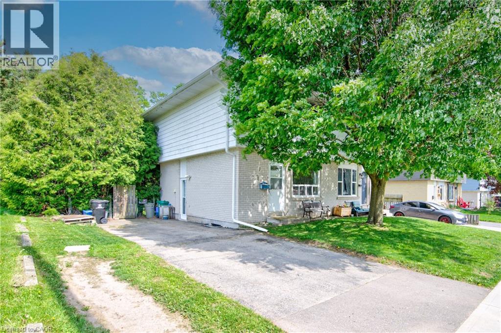 57 CLEMENS Avenue thumbnail 4