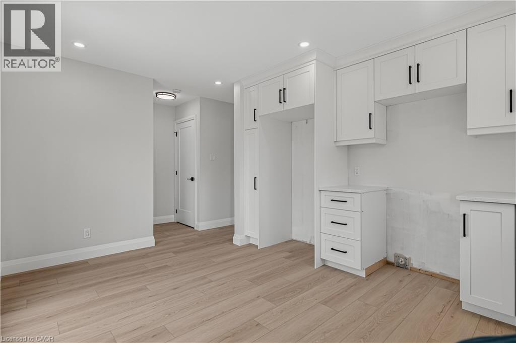 58 CATHERINE Street thumbnail 14