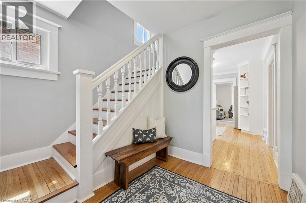 793 BELMONT Avenue W thumbnail 7