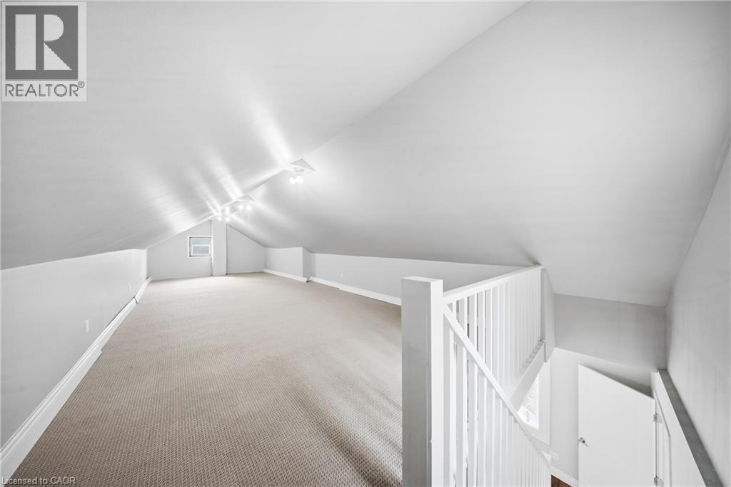 75 ROBINSON Road thumbnail 38