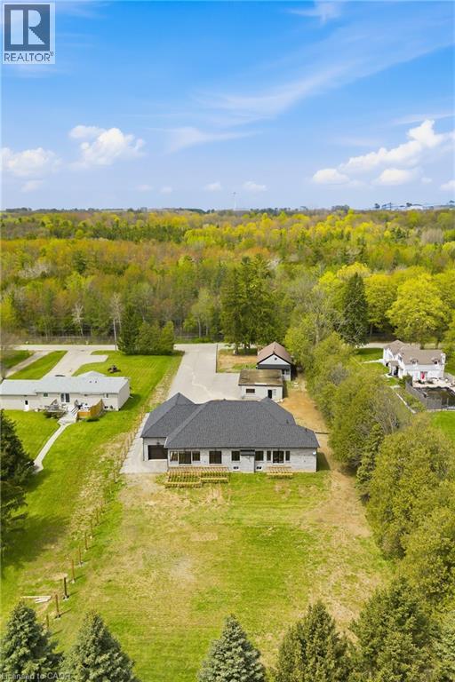 75 ROBINSON Road thumbnail 40
