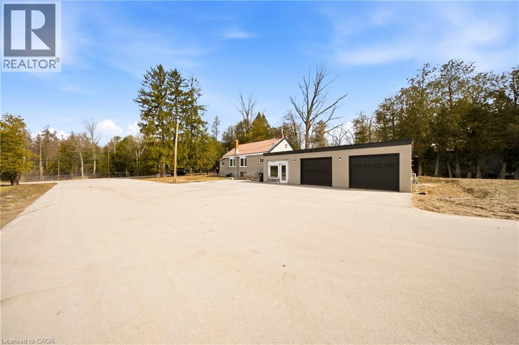 75 ROBINSON Road thumbnail 32