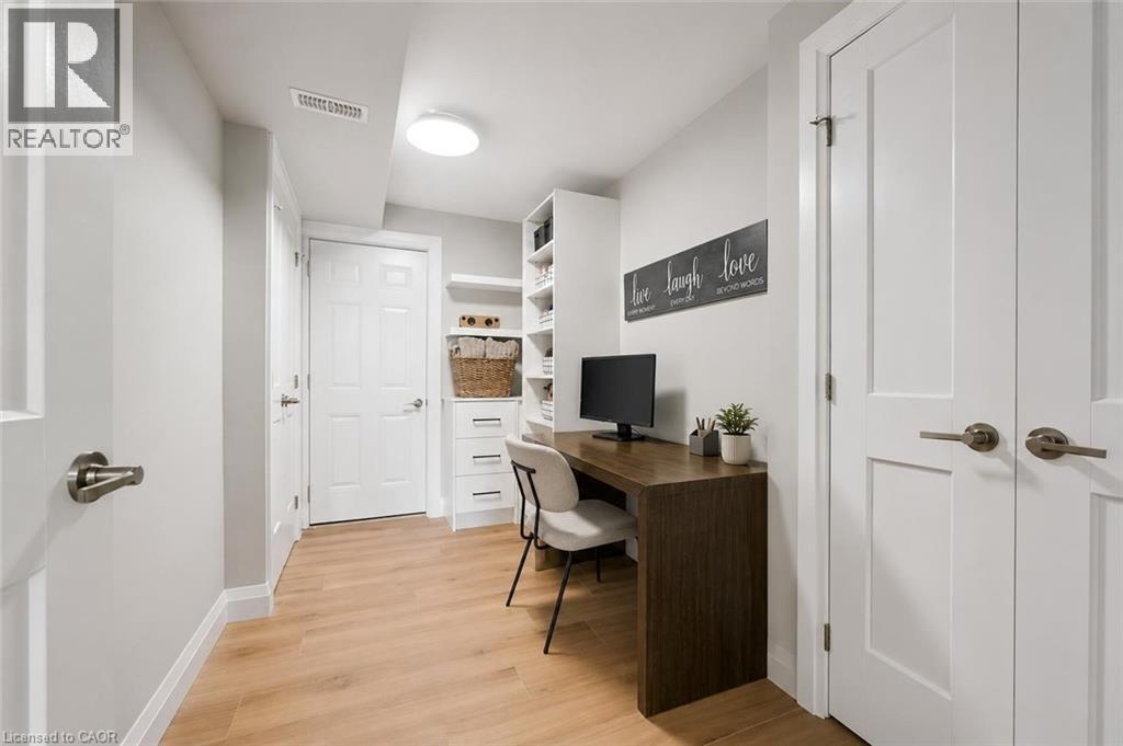 3 QUEENSBROOK Crescent thumbnail 27