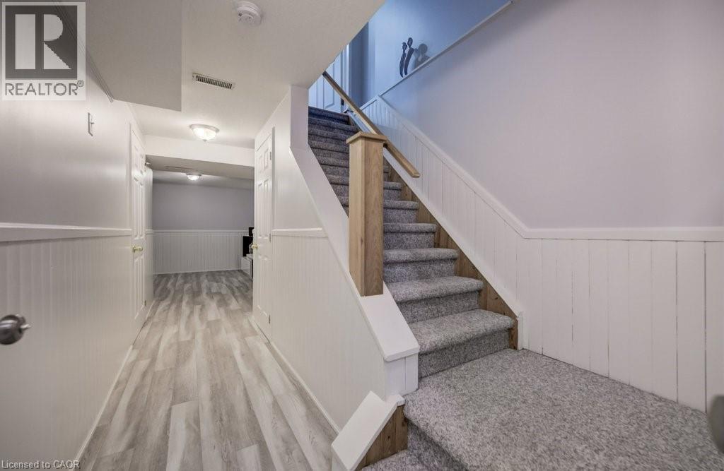 255 HIGHBROOK Crescent thumbnail 24