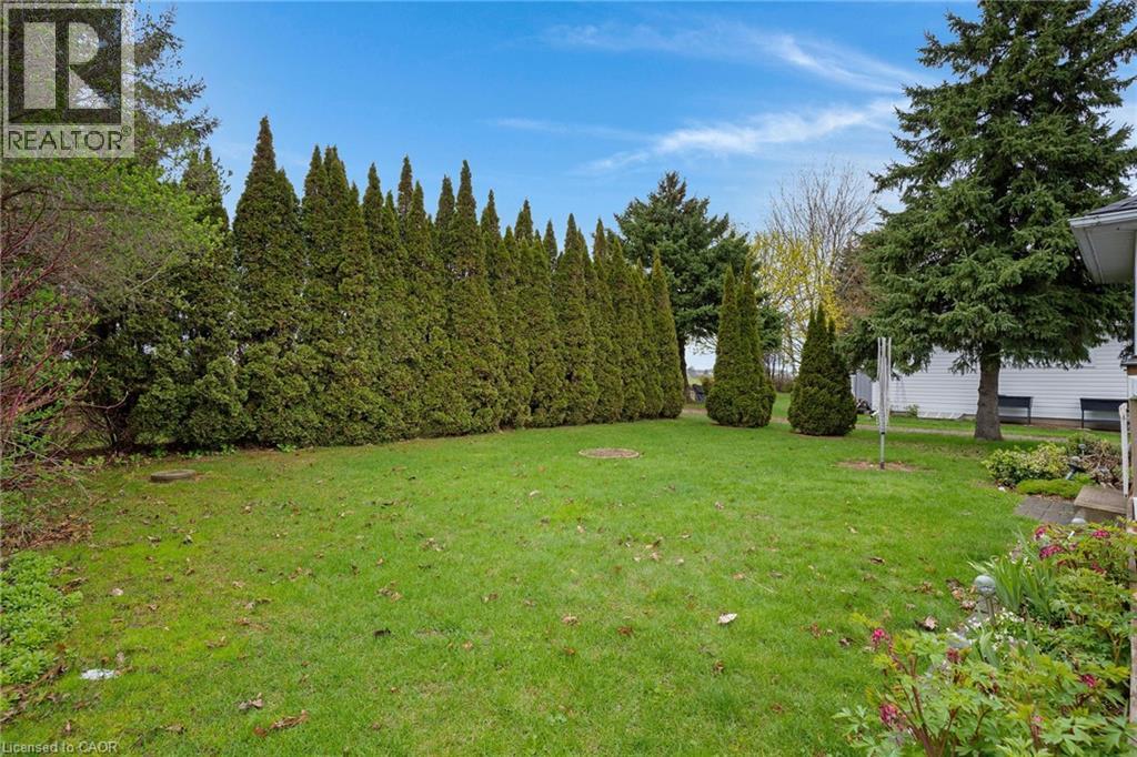 9 LAKEFIELD Court Unit# 89 thumbnail 3