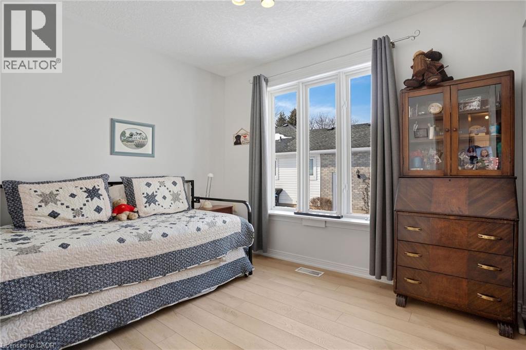 9 LAKEFIELD Court Unit# 89 thumbnail 19