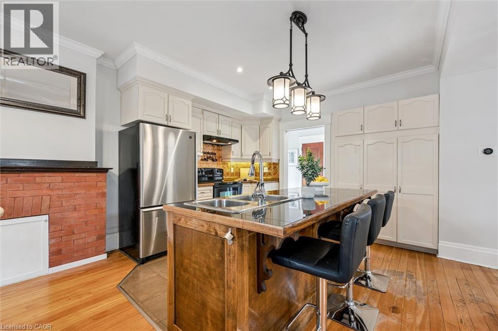 265 DOLPH Street N thumbnail 12
