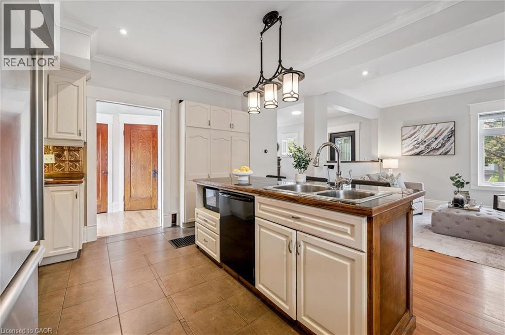 265 DOLPH Street N thumbnail 14