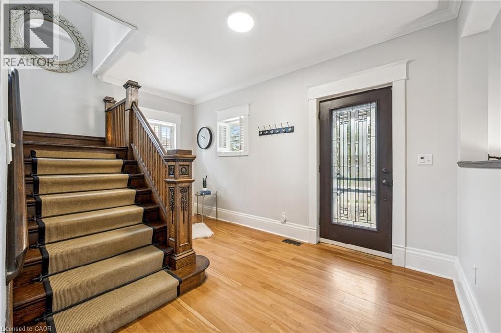 265 DOLPH Street N thumbnail 4
