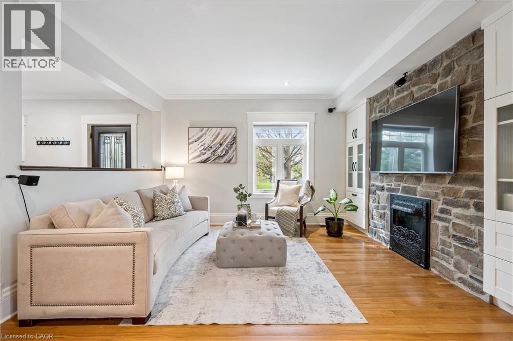 265 DOLPH Street N thumbnail 7