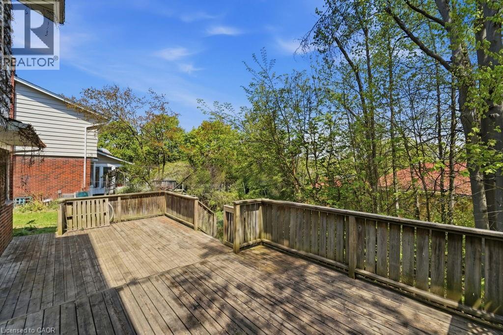 46 BIRCHCLIFF Avenue thumbnail 11