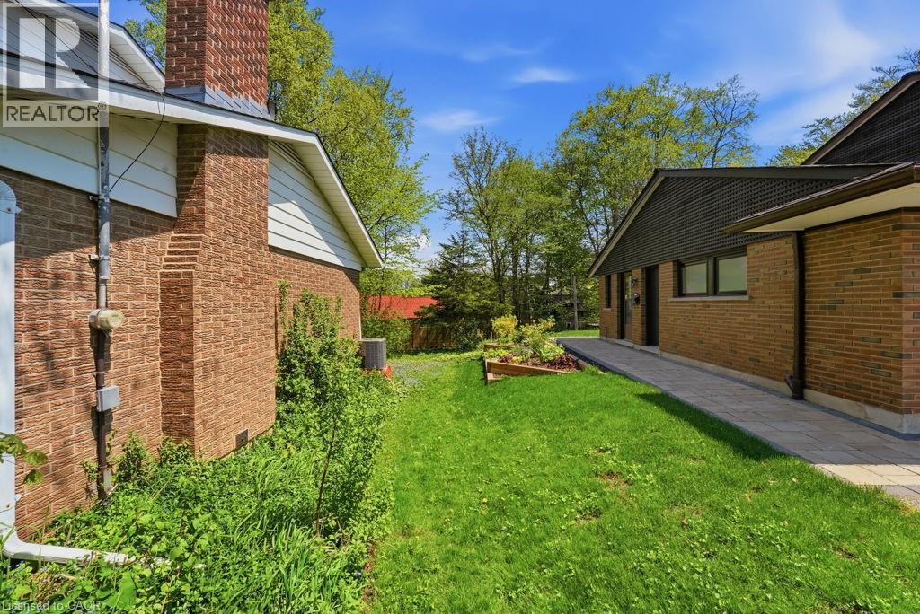 46 BIRCHCLIFF Avenue thumbnail 6