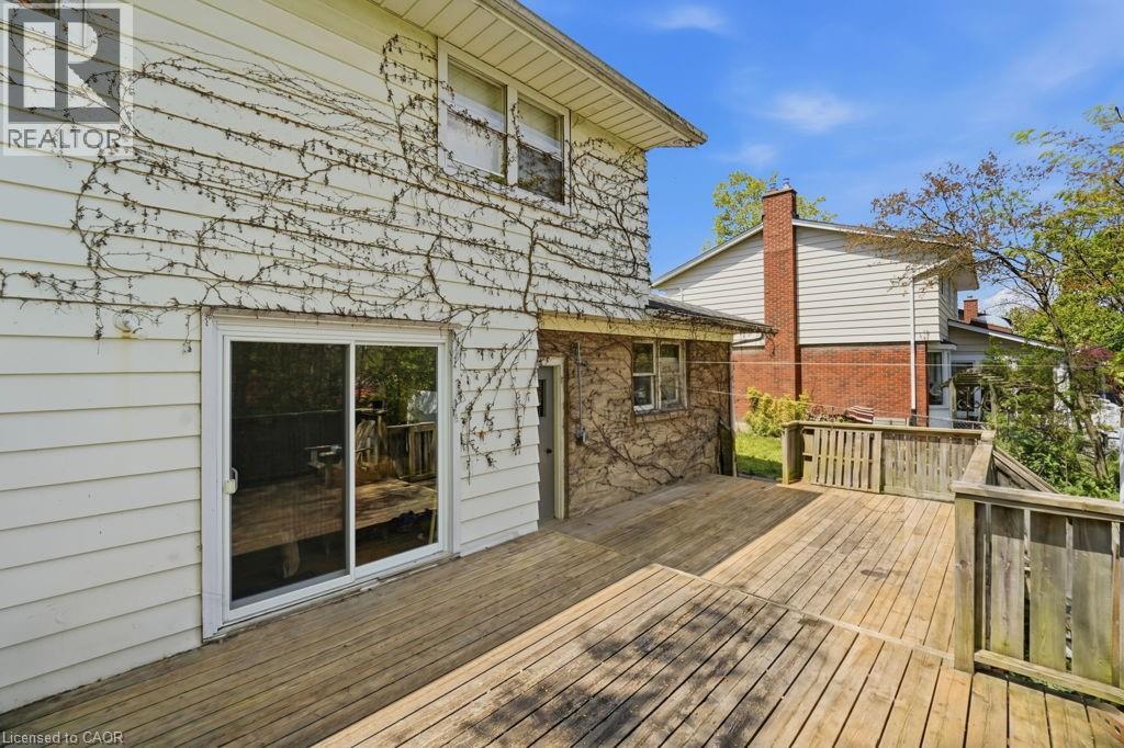 46 BIRCHCLIFF Avenue thumbnail 9