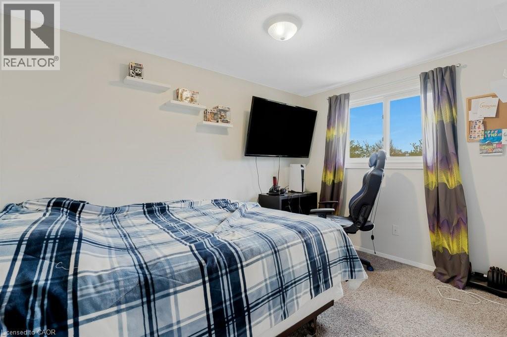 33 MEADOW WOODS Crescent thumbnail 14