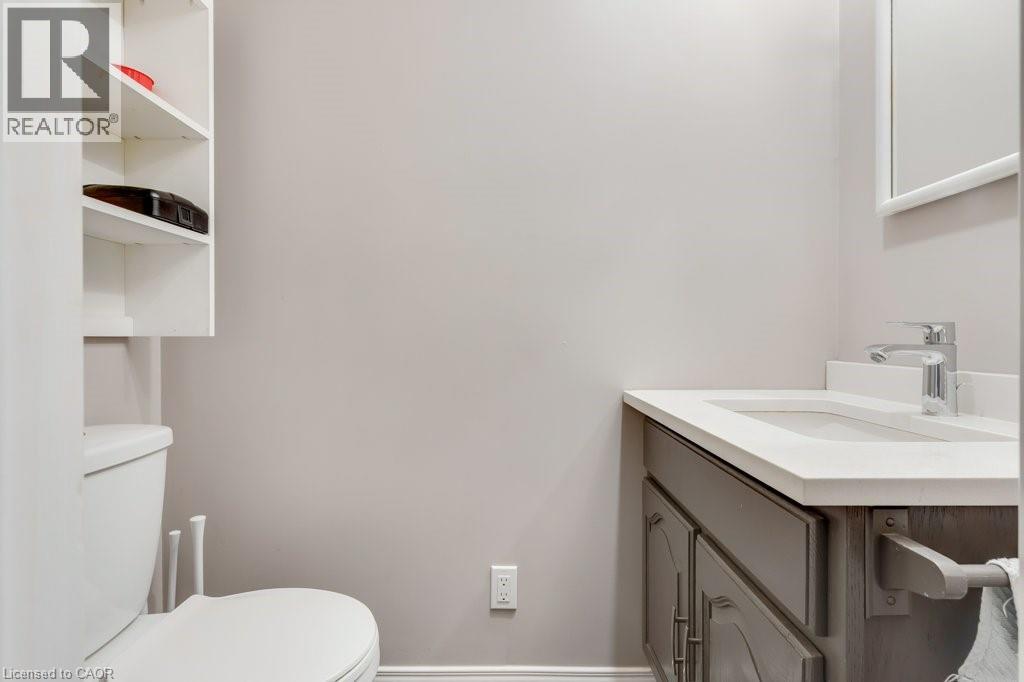 33 MEADOW WOODS Crescent thumbnail 18