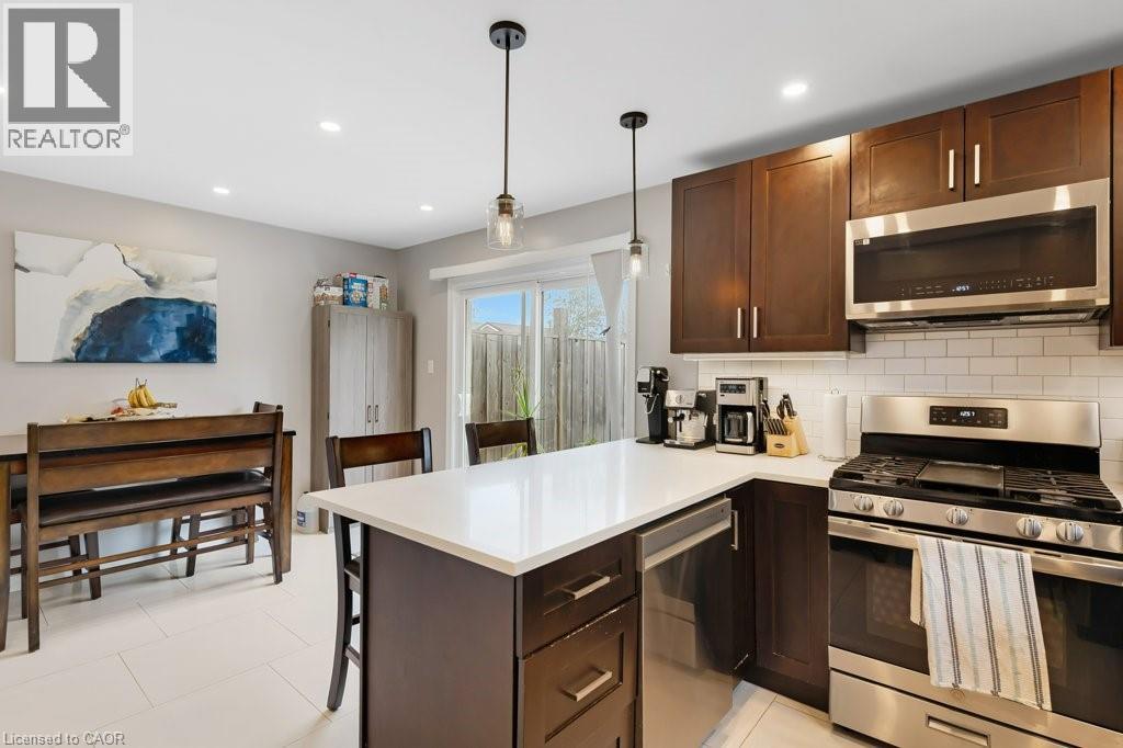 33 MEADOW WOODS Crescent thumbnail 5