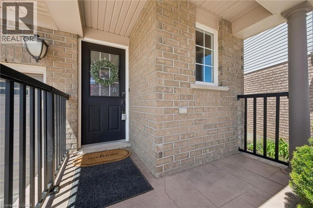 707 COMMONWEALTH Crescent thumbnail 4
