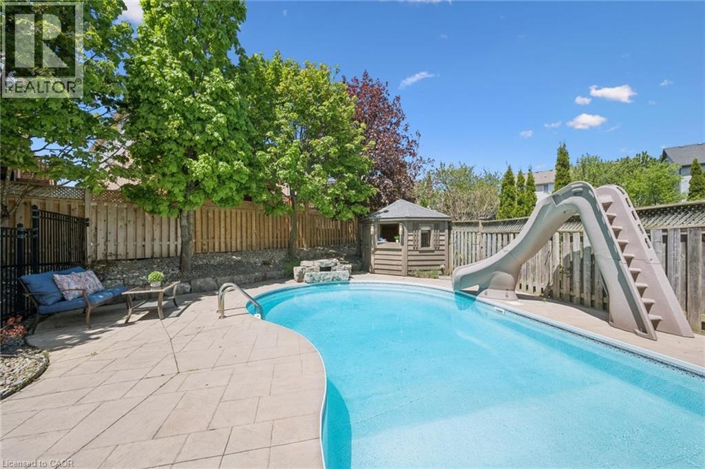 707 COMMONWEALTH Crescent thumbnail 44