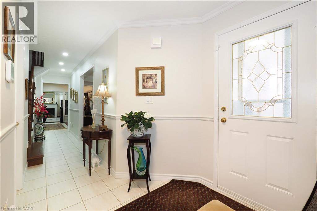 89 LYNNHAVEN Court thumbnail 2