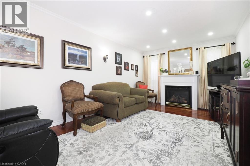 89 LYNNHAVEN Court thumbnail 11