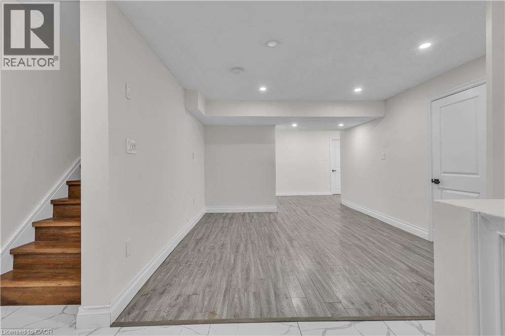 73 FITZGERALD Drive thumbnail 40